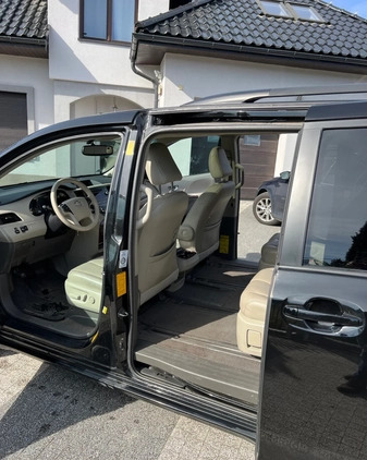 Toyota Sienna cena 89500 przebieg: 120000, rok produkcji 2014 z Kraków małe 56